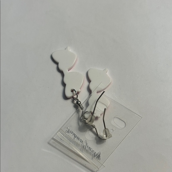 Pink Heart Dangle Earrings - Picture 2 of 3